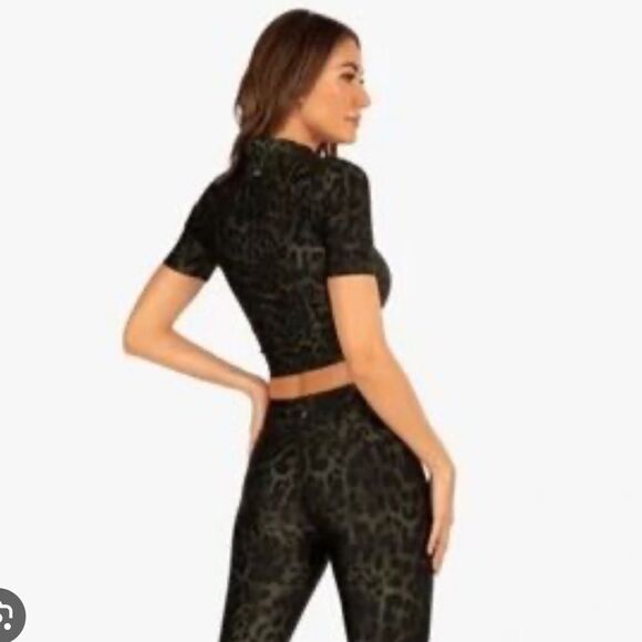 Koral Stella Cheetara Crop Top in Juniper Cheetara BNWT - Picture 2 of 7